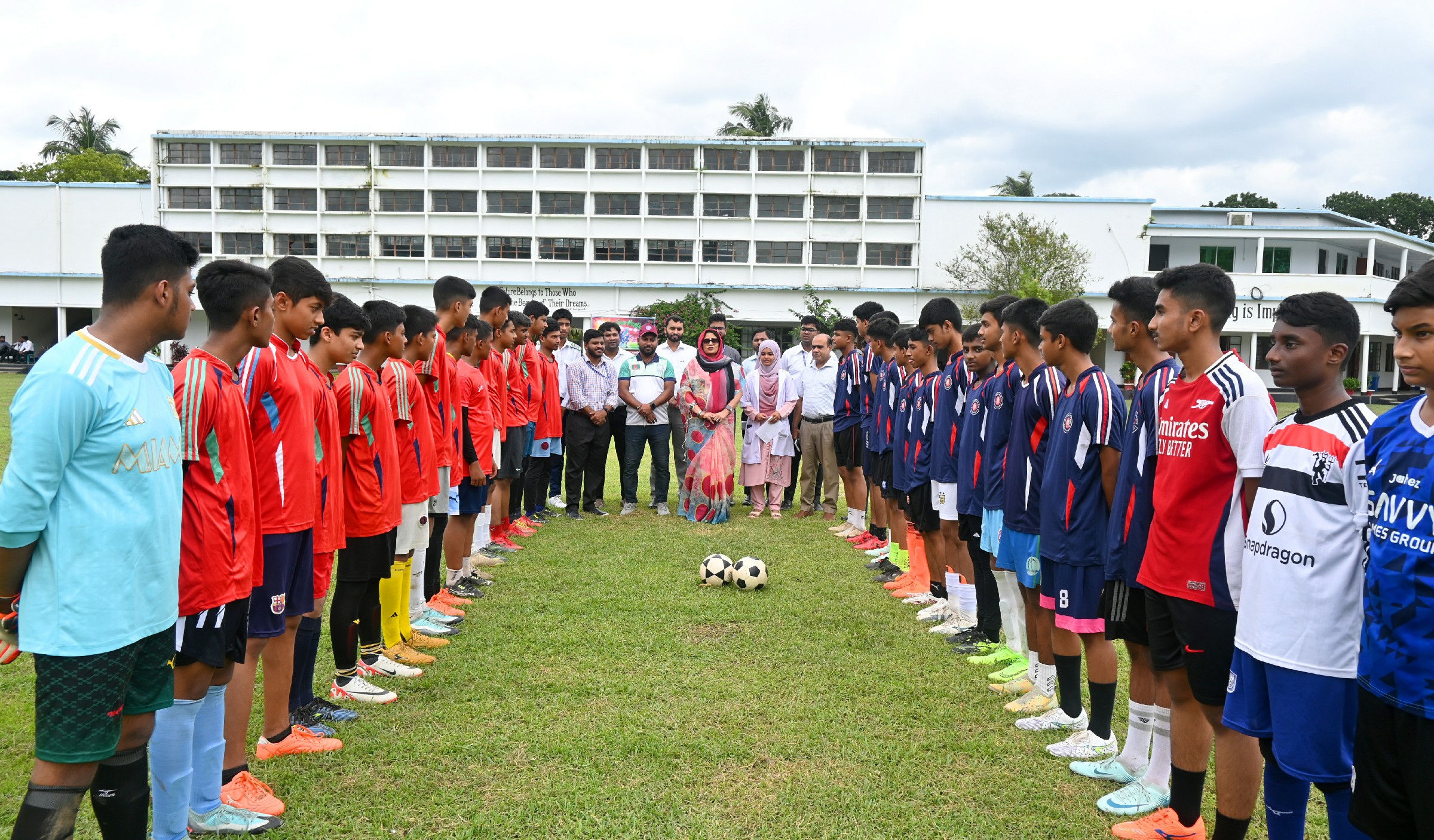 আন্তঃহাউস বার্ষিক ফুটবল প্রতিযোগিতা -২০২৫ (মাধ্যমিক-দিবা)